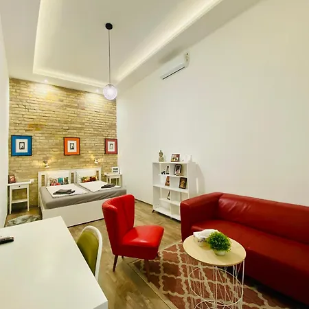 Peaceful Studio In Central Budapest - Brick House Exteriér fotografie
